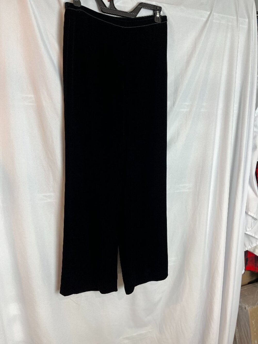Women's Black Velvet Ann Taylor pants Size 2